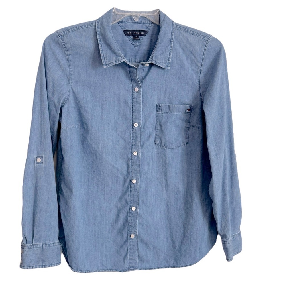 Tommy Hilfiger Size Large Blue Chambray Casual Button Down Shirt Cotton/Viscose